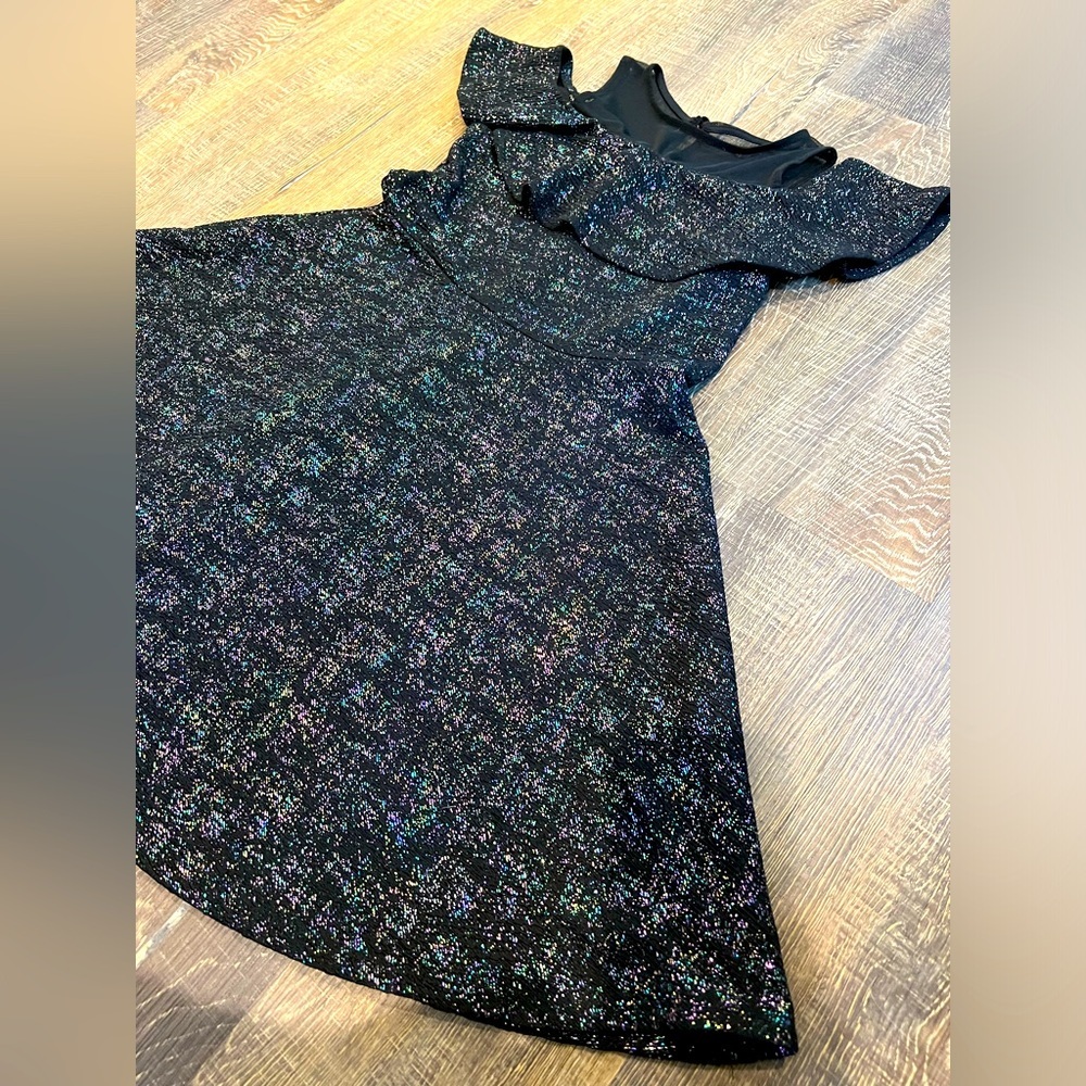 Disney D-Signed Descendants Girls Black Sparkly Dress, ( Size S)